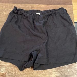 Aritizia shorts size large